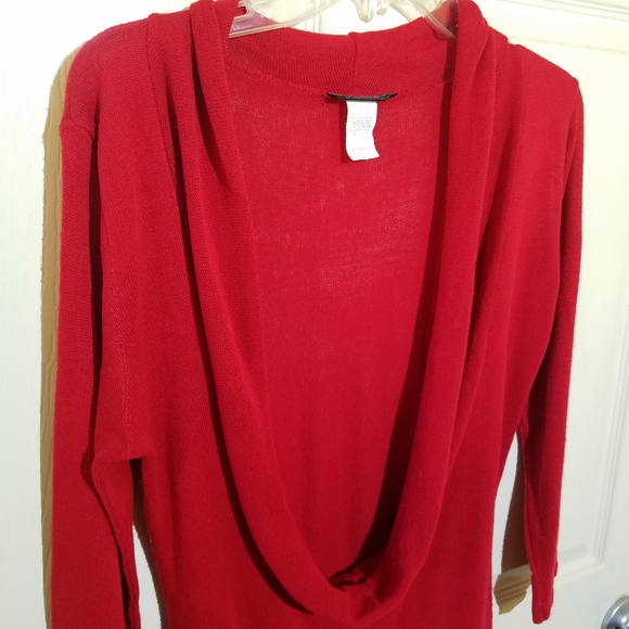 Mingle red low cowl sweater. Medium - Picture 4 of 4